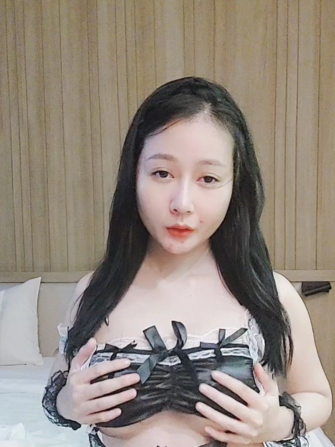 @akikojung
